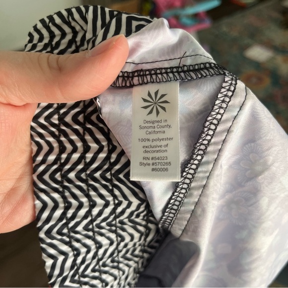 Athleta Board Shorts Women's 16 Lanai Mixed Floral Beachy Coconut Girl Surfer - Picture 4 of 6